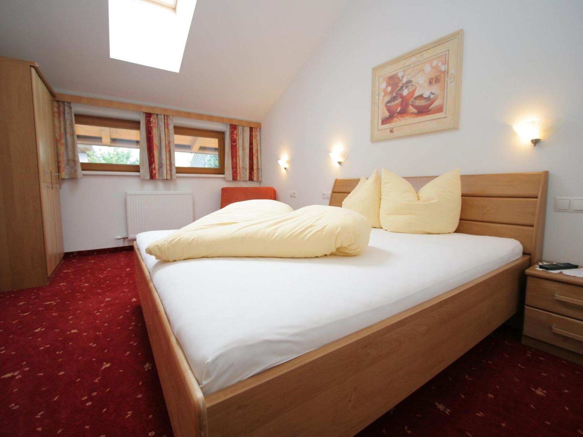 Spacious Apartment In Uderns Near Ski Area ภายนอก รูปภาพ