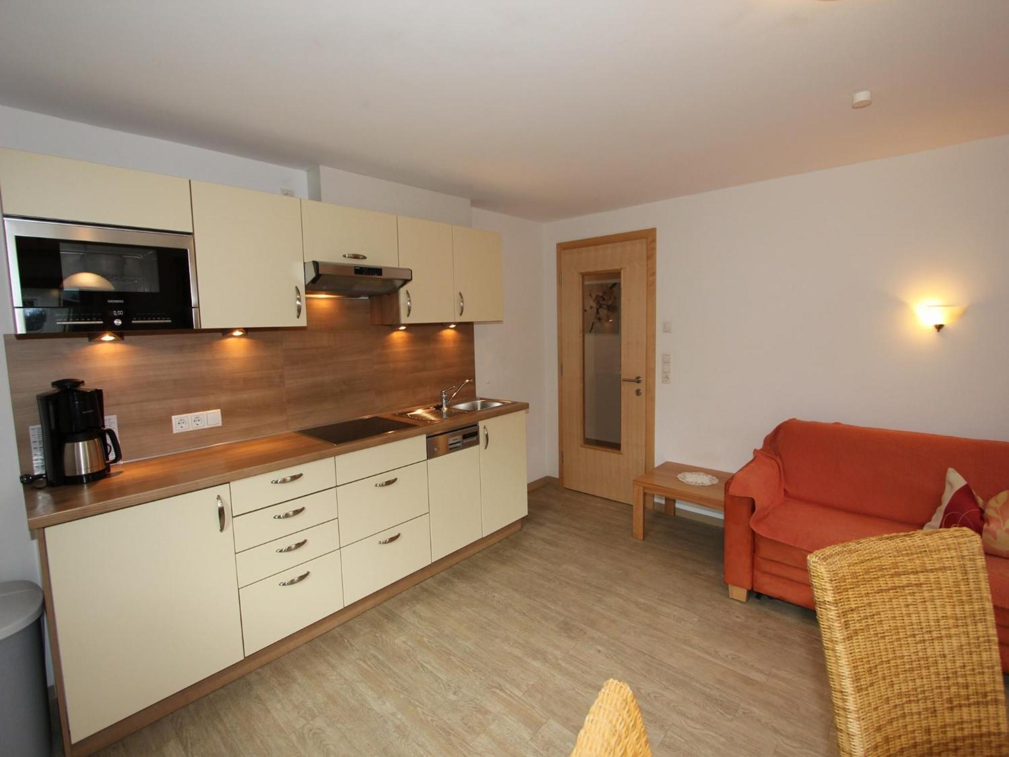 Spacious Apartment In Uderns Near Ski Area ภายนอก รูปภาพ