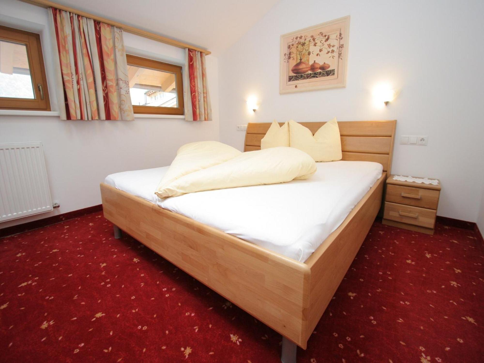 Spacious Apartment In Uderns Near Ski Area ภายนอก รูปภาพ